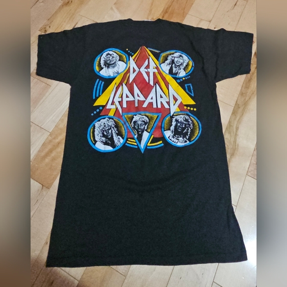 Def Leppard shirt - Picture 2 of 3